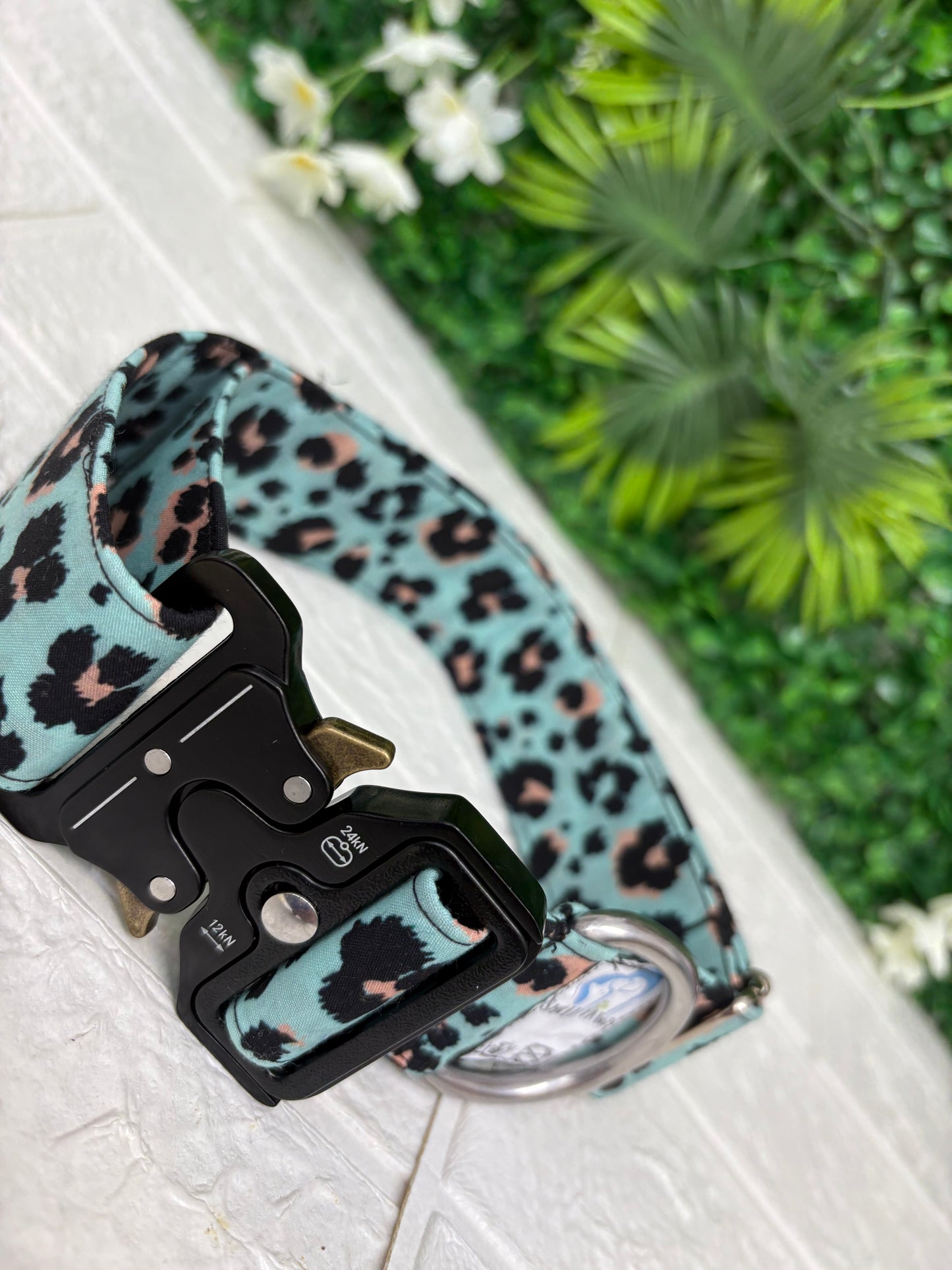 Aqua leopard print
