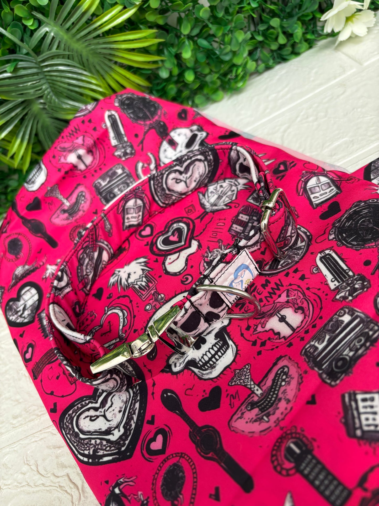 Pink skulls