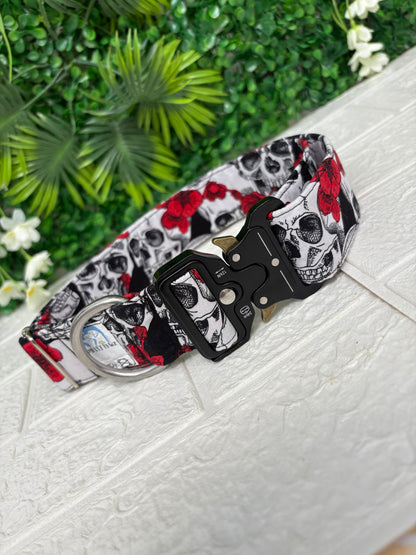Skull & red roses