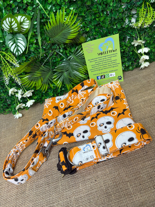 Halloween orange skulls